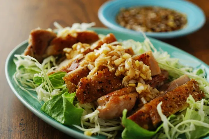愛菜連の若鶏もも肉(1kg)【クール便】